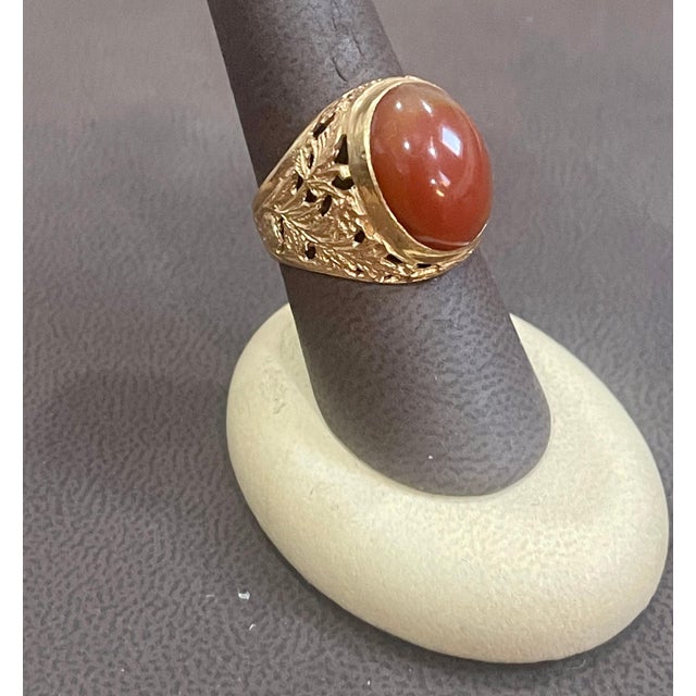2020s 7 Carat Jasper Cabochon 18 Karat Yellow Gold Classic Wide Ring For Sale - Image 5 of 8