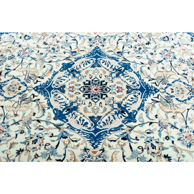 Hand-Knotted Oriental Rug in Silk For Sale - Image 6 of 13