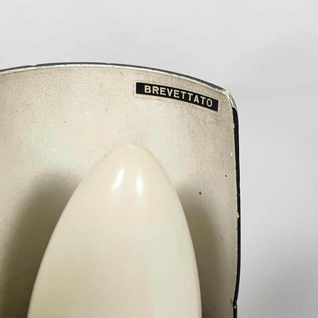 Italian Modern Model 600P Table Lamps attributed to Gino Sarfatti for Arteluce, 1970s, Set of 2 For Sale - Image 17 of 18