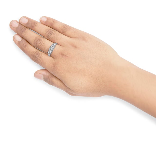 Early 21st Century 14K White Gold 1/2 Cttw Miracle Set Round Lab Grown Diamond Three Stone Illusion Plate Ring (F-G Color, VS1-VS2 Clarity) - Ring Size 6 For Sale - Image 5 of 6