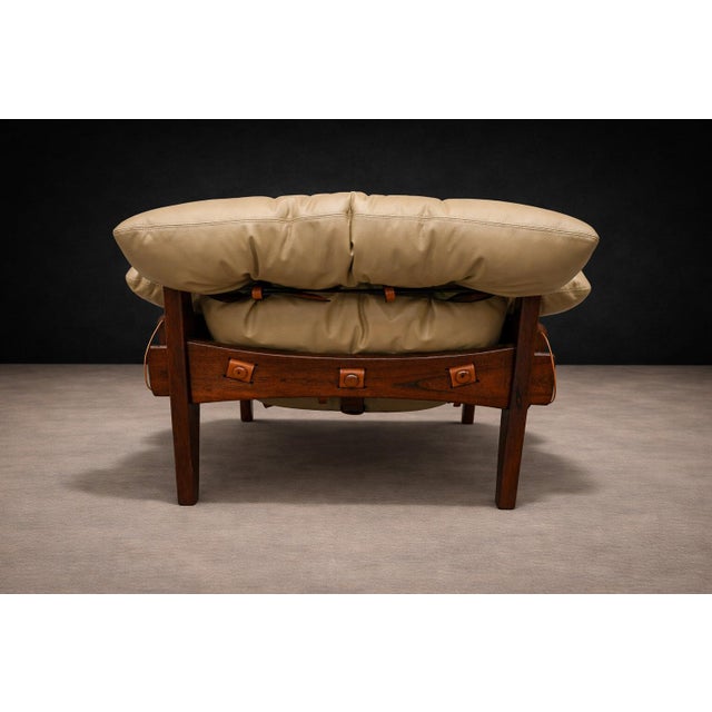 Wood “Moleca” Lounge Chair with Ottoman in Rosewood & Leather, Sergio Rodrigues, 1963, Brazil - Lot 214-346 For Sale - Image 7 of 17