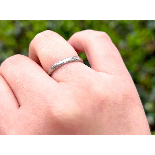 1920s Art Deco Platinum Wedding Ring, Size 5.5 For Sale - Image 4 of 7