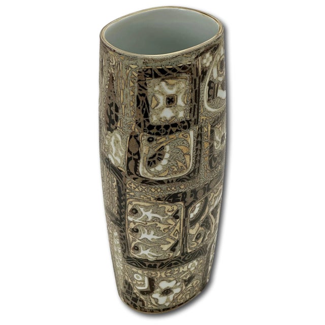 Vintage Mid Century Royal Copenhagen Denmark Nils Thorsson Baca Design Ceramic Vase - 11 1/2 Inches Tall For Sale In Boston - Image 6 of 12