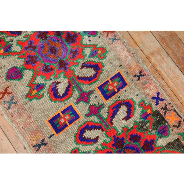 Early 21st Century Quirky Mini Turkish Mat Rug - 1'5" x 2'10" For Sale - Image 4 of 6