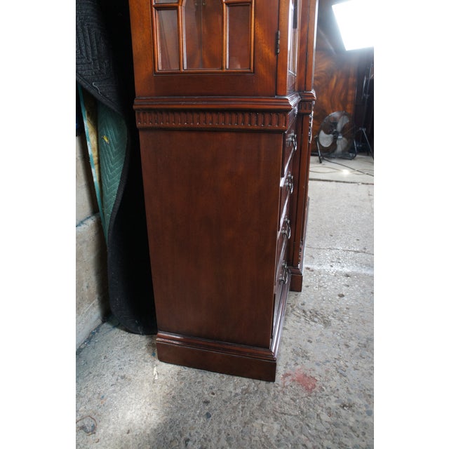 Millender English Georgian Robert Adam Flame Mahogany Breakfront Display Cabinet For Sale - Image 15 of 18