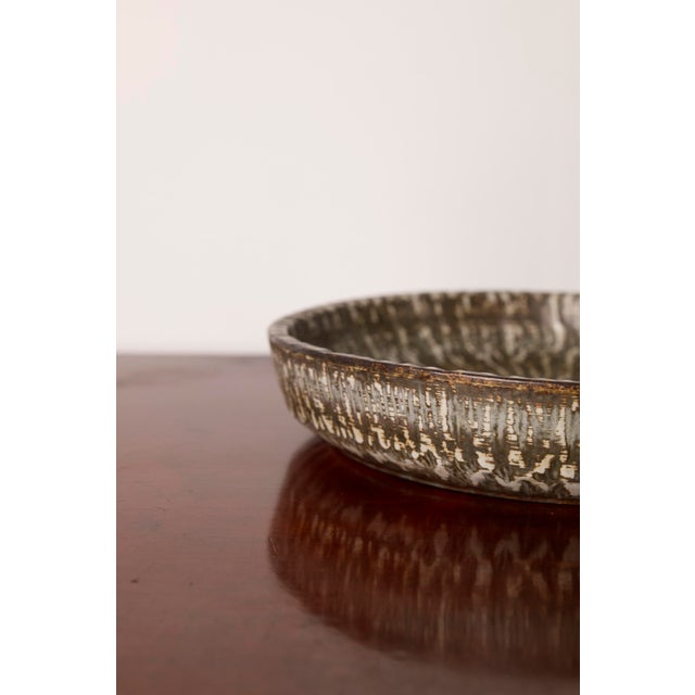 Ceramic Mid-Century Modern Swedish Ceramic Dish by Gunnar Nylund for Rörstrand, 1950s For Sale - Image 7 of 9