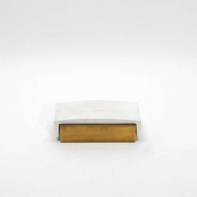 Set of 3 Boxes in White Shagreen and Bronze Patina Brass by R&y Augousti For Sale In Los Angeles - Image 6 of 8