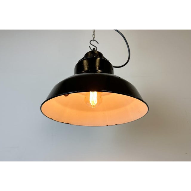 Industrial Black Enamel Factory Lamp with Cast Iron Top from Elektrosvit, 1960s For Sale - Image 16 of 17