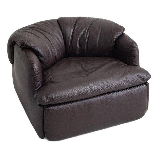 Leather "Confidential" Chair by Alberto Rosselli for Saporiti For Sale