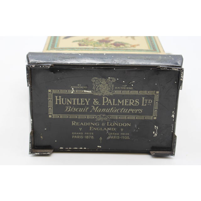 1920 English Huntley & Palmers Chinoiserie Jar on Stand Biscuit Tin Box For Sale In Raleigh - Image 6 of 6