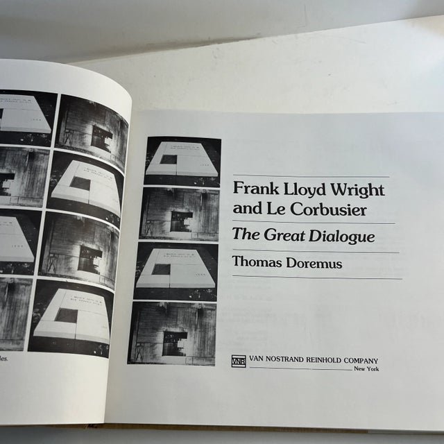 1985 Frank Lloyd Wright and Le Corbusier Book For Sale - Image 4 of 11