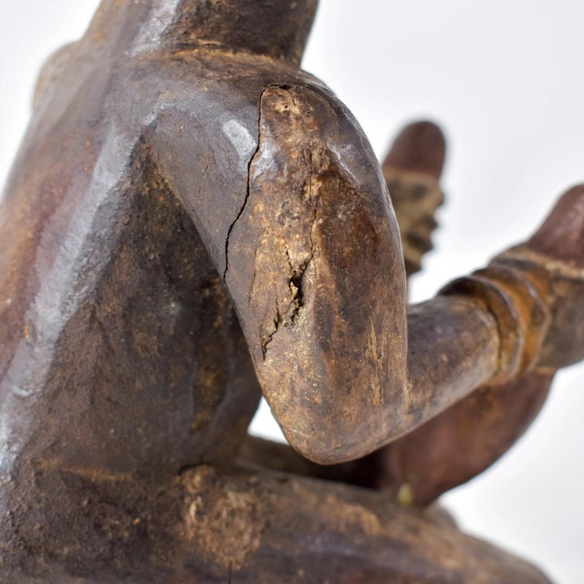Early 20th Century Yoruba Kneeling Figure Nigeria For Sale - Image 4 of 15