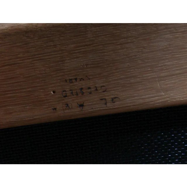 GE-375 Lounge Chairs by Hans J. Wegner for Getama, 1960s, Set of 2 For Sale - Image 6 of 8