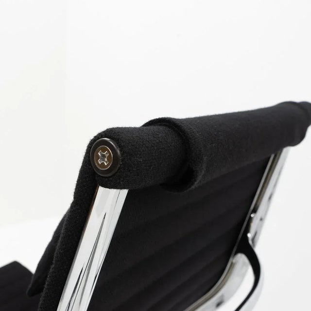 EA124 Lounge Chair by Charles & Ray Eames for Vitra, 1980s For Sale - Image 6 of 12