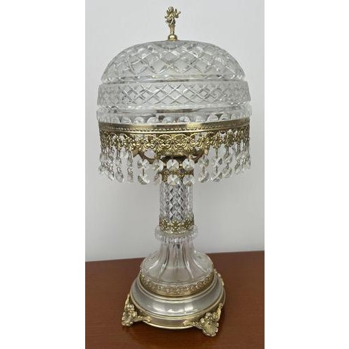 Vintage French Style Crystal Table Lamp in Brass For Sale - Image 12 of 16