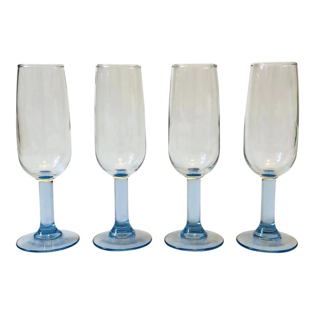 Periwinkle Stem Champagne Flutes - Set of 4 For Sale