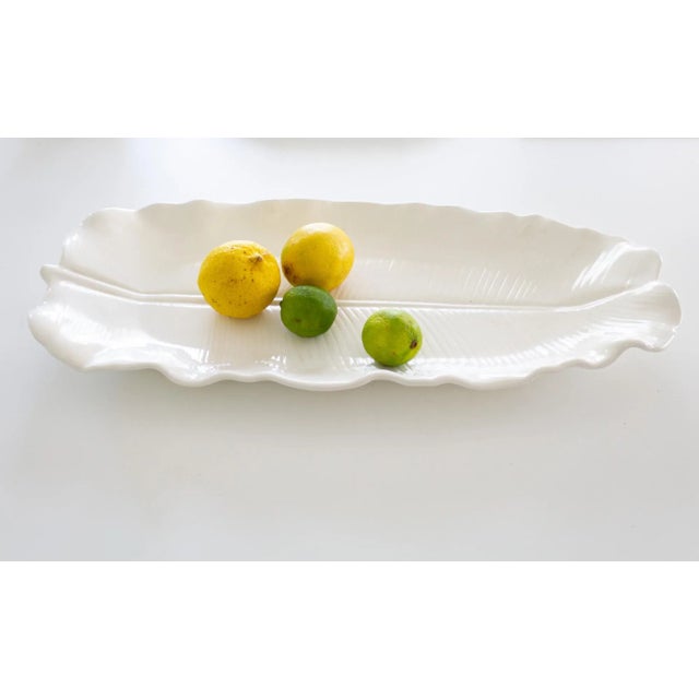 1980s Large Ceramic Banana Leaf Serving Platter Lotus White by Metlox Usa For Sale - Image 5 of 15