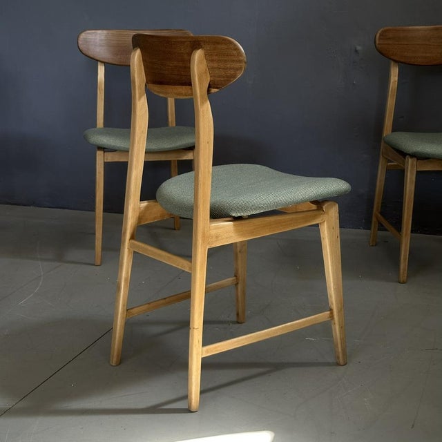 Mid-Century Modern Dining Chairs in Wooden Frame and Fabric Seat, 1960s, Set of 4 For Sale - Image 3 of 10