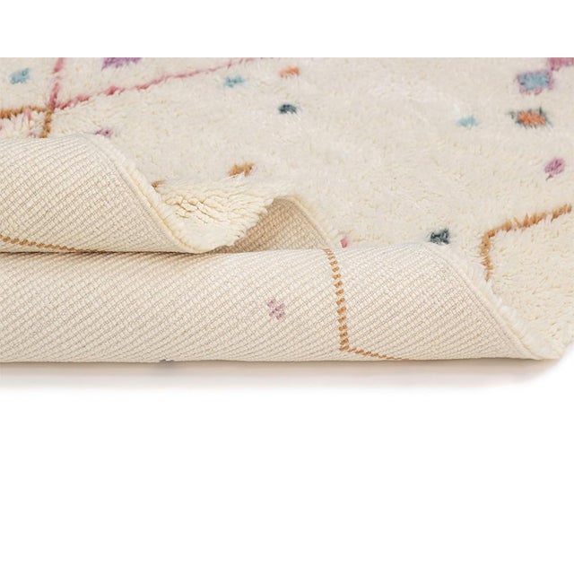 Contemporary Hand-Knotted Wool Rug by Azele Studio For Sale - Image 3 of 9