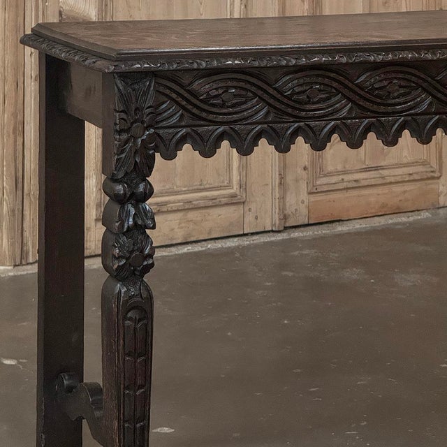 18th Century English Rustic Gothic Style Oak Console ~ Sofa Table For Sale In Dallas - Image 6 of 18