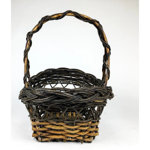 1970s Vintage Reed Wicker French Market Basket For Sale - Image 5 of 13