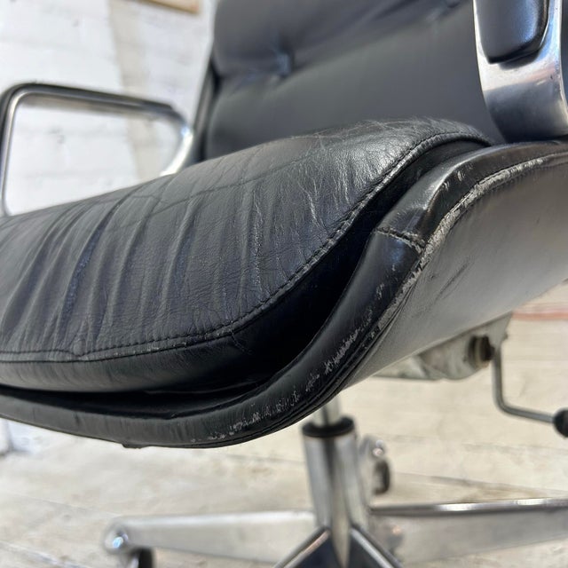 Jean Gillon Mid-Century Modern Office Chair Brazillian Leather For Sale - Image 10 of 11