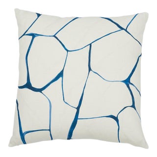 Schumacher X Porter Teleo Filigree 22" Pillow in Navy For Sale