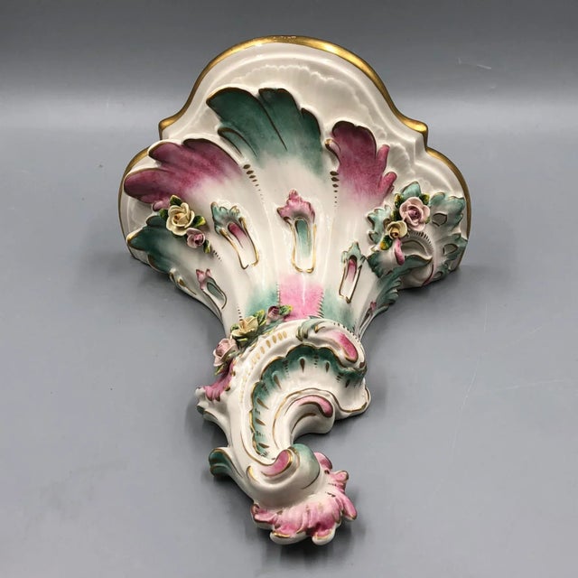 Rococo Hand-Painted Porcelain Wall Consoles from Kämmer, Dresden, Set of 3 For Sale - Image 5 of 18