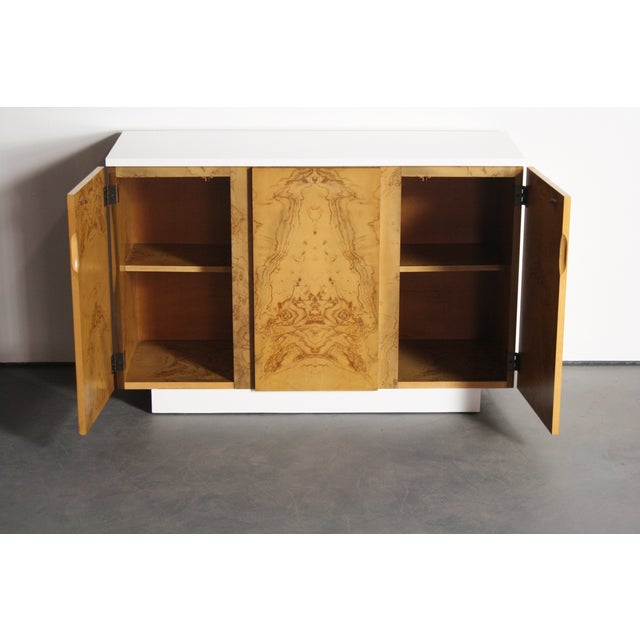 Milo Baughman Burl Wood 2-Tone Credenza Buffet For Sale - Image 9 of 11