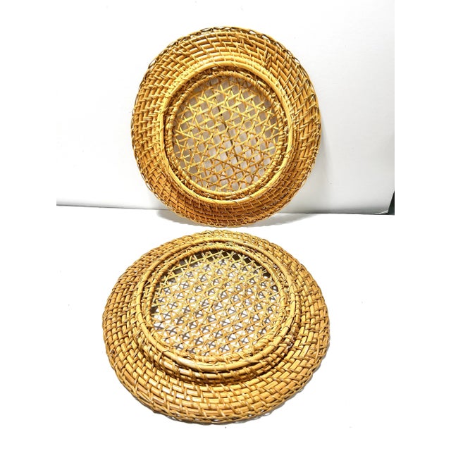 1970s Vintage Woven Rattan & Cane Plate Chargers – Coastal Boho Set of 4 For Sale - Image 5 of 6