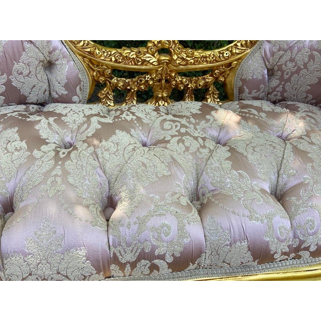 1970s French Louis XVI Gilt Beech Pink Damask Settee - 1Pc For Sale - Image 13 of 17