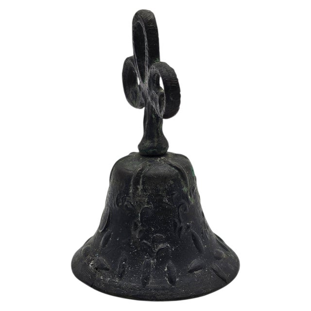 Rustic European Cast Bronze European Table Bell With Tri-Lobed Handle, 4.5" For Sale - Image 3 of 11