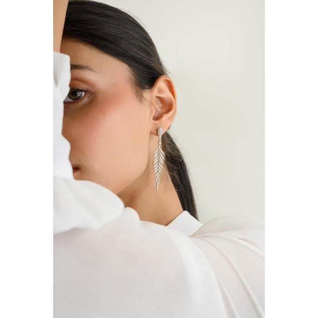 White Fine Diamond Flexible Feather Dangle Drop Earrings in 18k Gold For Sale - Image 8 of 11