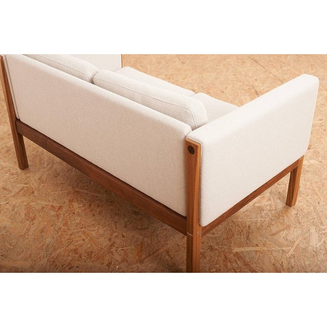 Fabric Sofa Ch162 in Wood & Fabric with Fabric Kvadrat (Hallingdal) Hans J. Wegner for Carl Hansen, 1965 For Sale - Image 3 of 10