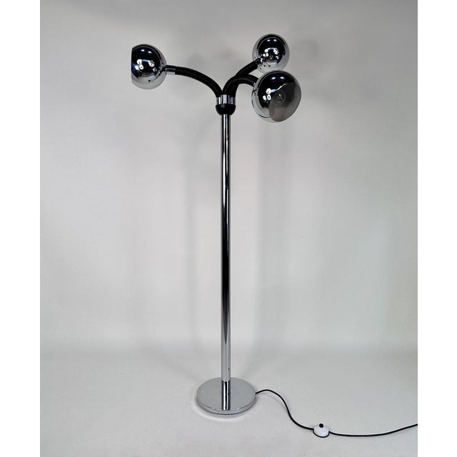 Italian Space Age Chromed 3-Light Floor Lamp with Adjustable Arms, 1960s For Sale - Image 17 of 18