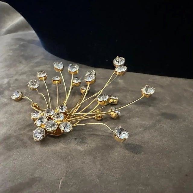 Gold 1970s Dazzling Costume Jewelry Floral Italian Brooch by 6 Donna For Sale - Image 8 of 11