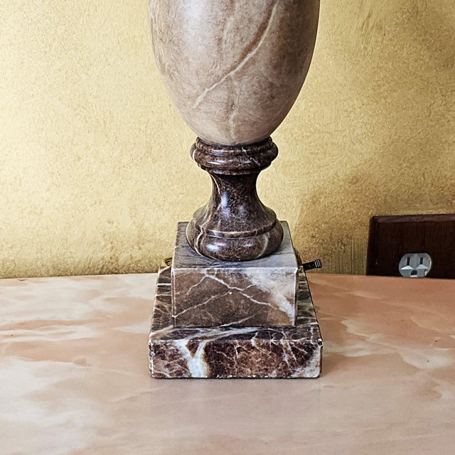 Vintage Alabaster Urn Table Lamp in Neoclassical Style – 28” For Sale - Image 11 of 18