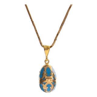 Lucky Clover Turquoise Enamel Egg Gold Necklace For Sale