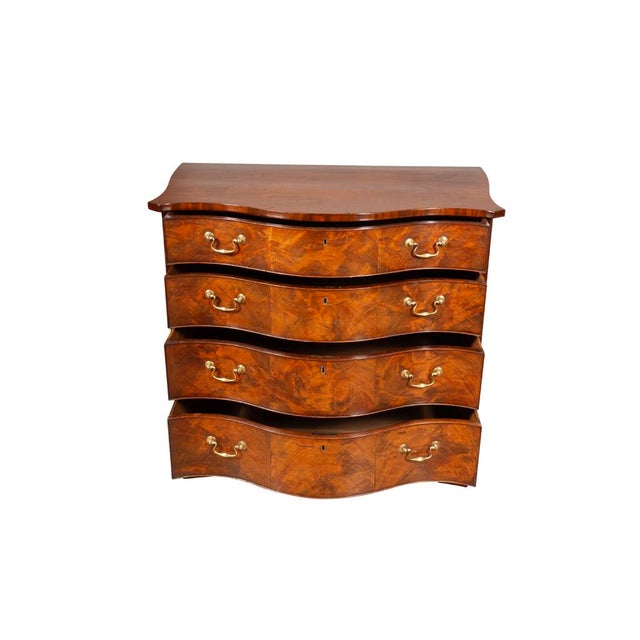 Traditional George III Mahogany Chest of Drawers For Sale - Image 3 of 9