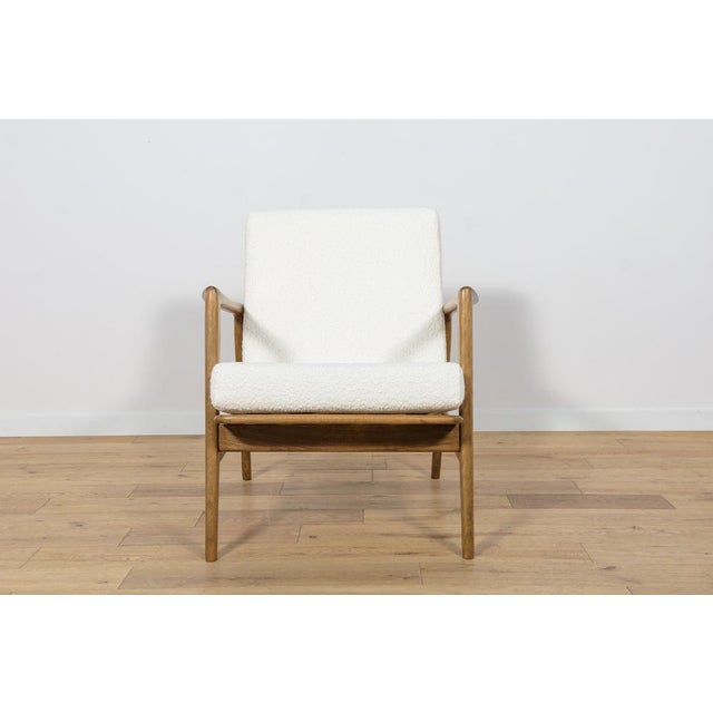 White Set of Mid-Century Model 300-139 Armchairs from Swarzędz Factory, 1960s For Sale - Image 8 of 18