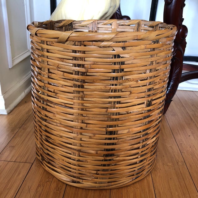 1970s 1970s Vintage Bamboo Reed Handwoven Basket For Sale - Image 5 of 10