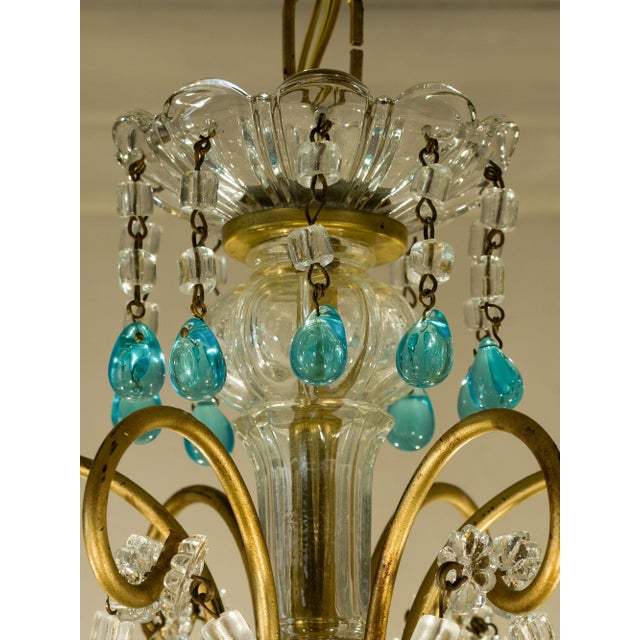 1950s Vintage Florentine 6-Light Chandelier in Gilded Iron with Crystals and Murano Glass Pendants, 1950s For Sale - Image 5 of 14