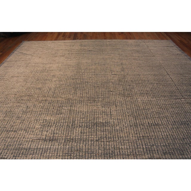 Nazmiyal Collection Contemporary Area Rug For Sale In New York - Image 6 of 6