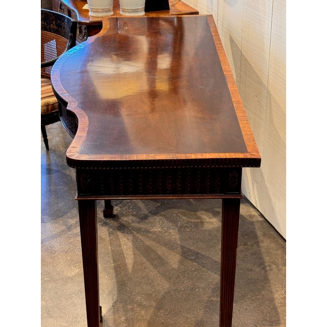 Wood Late 19th Century English Mahogany Serpentine Server For Sale - Image 7 of 13