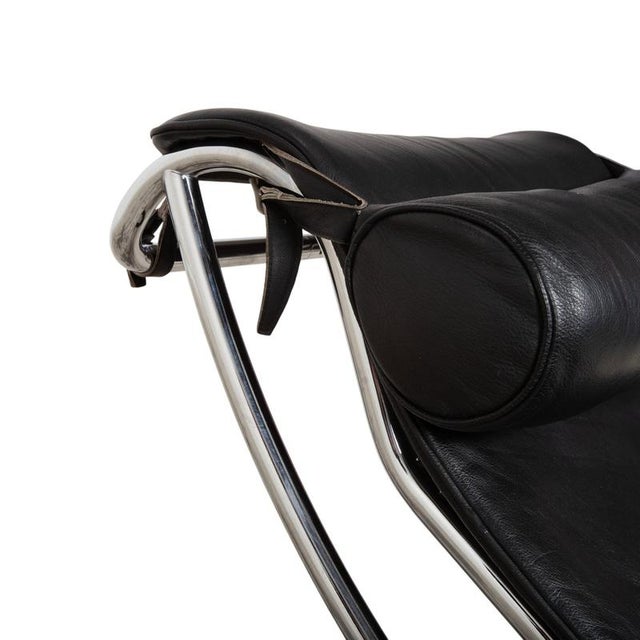 Black Bauhaus LC 4 Chaise Lounge in Black Leather by Le Corbusier for Cassina For Sale - Image 8 of 16