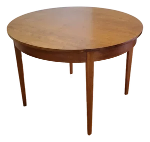 Thomas Moser Ring Table: Used in Very Good Condition. Perfect Breakfast Nook.