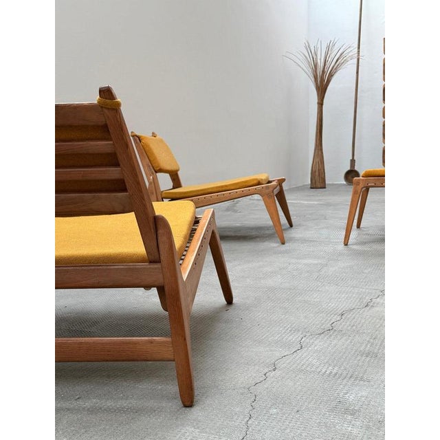 Vintage Lounge Chairs with Ottomans in Oak by Heinz Heger for PGH Annaberg Buchholz, 1960s, Set of 4 For Sale - Image 3 of 10