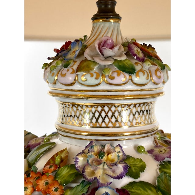 Metal Baroque-Style Table Lamp from Sitzendorf Porcelain Factory, 1890s For Sale - Image 7 of 18