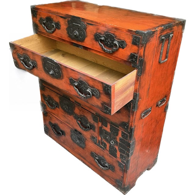 A beautiful antique Japanese Tansu Chest of Drawers from the Meiji period circa 1900. A five drawer chest hand made iron...