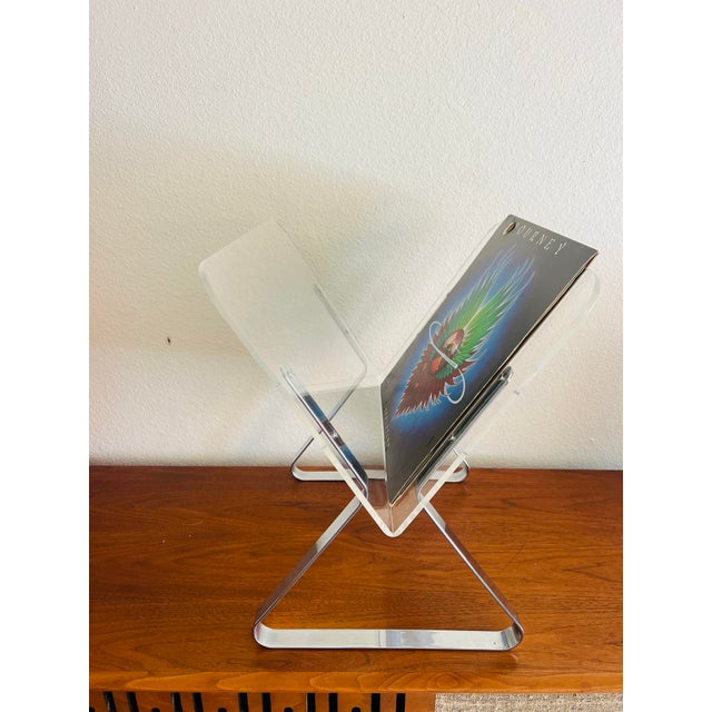 Chrome 1970s Milo Baughman Style Chrome and Lucite Magazine Holder For Sale - Image 8 of 12